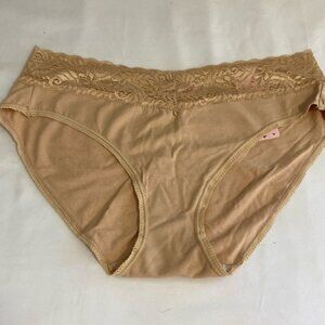 🎀 5/$20 🎀 NWT Jezebel Lace Trim Women's Intimate in Cream size large